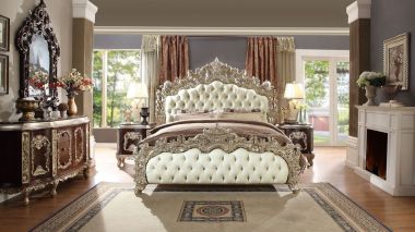 Homey Design HD-8017 4pc California King Bedroom Set in Metallic Silver